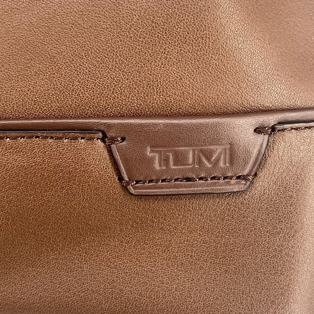 NEW TUMI Harrison SYCAMORE Slim 100% Leather Laptop Brief Briefcase COGNAC BROWN